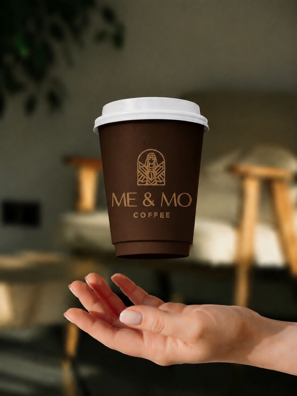 Gemütlicher Sitzbereich im Café
