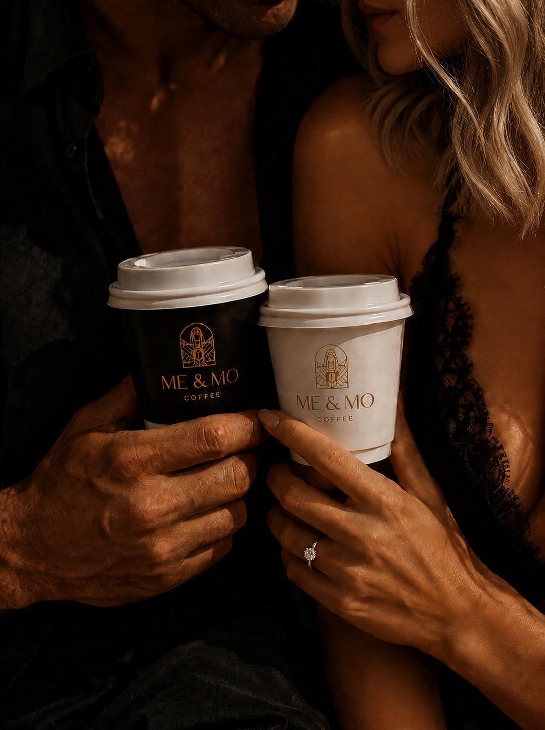 Zwei ME & MO Coffee-Becher in trauter Zweisamkeit